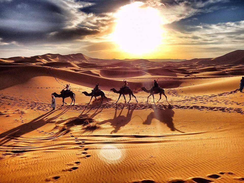 Excursión de un día y campamento nocturno en el desierto de Merzouga desde Errachidia